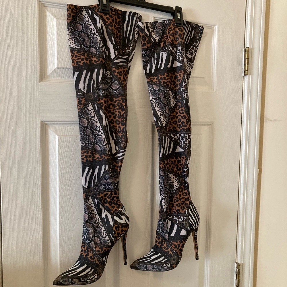 Shoe dazzle Animal Print Over the knee boots sz9